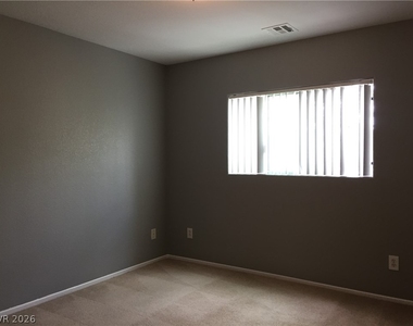 4373 Ruby Treasure Street - Photo Thumbnail 12