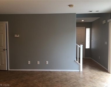 4373 Ruby Treasure Street - Photo Thumbnail 4