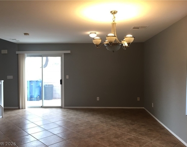 4373 Ruby Treasure Street - Photo Thumbnail 5