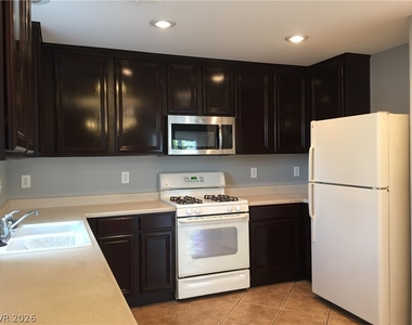 4373 Ruby Treasure Street - Photo Thumbnail 6