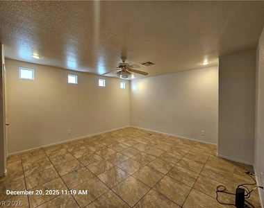 9998 Fine Fern Street - Photo Thumbnail 5