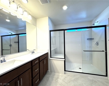 9562 Granville Bridge Street - Photo Thumbnail 18
