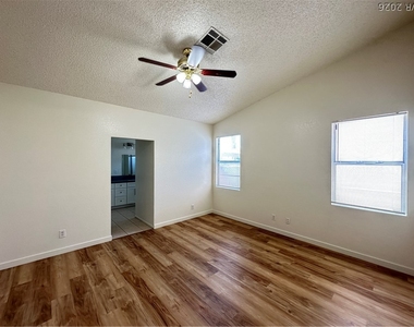 3822 Flickering Star Drive - Photo Thumbnail 14