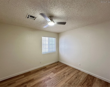 3822 Flickering Star Drive - Photo Thumbnail 21
