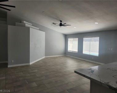 6267 Elvido Avenue - Photo Thumbnail 14
