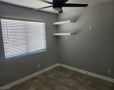 6267 Elvido Avenue - Photo Thumbnail 35