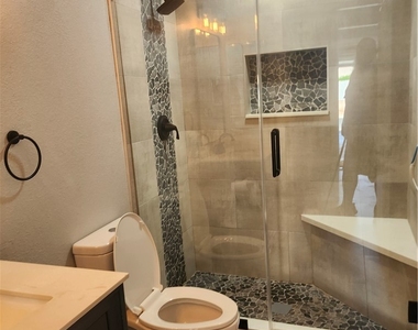 6267 Elvido Avenue - Photo Thumbnail 27