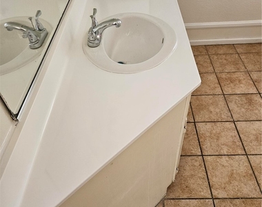 5439 Echo Hawk Street - Photo Thumbnail 18