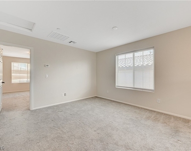 10956 Oregano Avenue - Photo Thumbnail 28