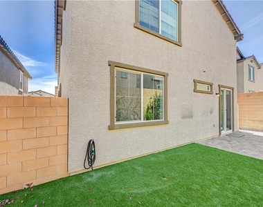 10956 Oregano Avenue - Photo Thumbnail 41