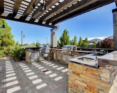 10956 Oregano Avenue - Photo Thumbnail 57