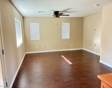 940 Encorvado Street - Photo Thumbnail 16