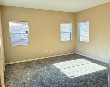 940 Encorvado Street - Photo Thumbnail 5