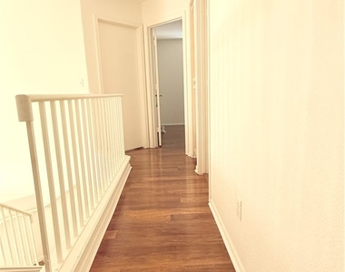1085 Fan Coral Avenue - Photo Thumbnail 15