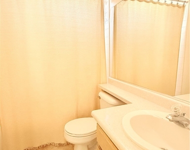 1085 Fan Coral Avenue - Photo Thumbnail 16