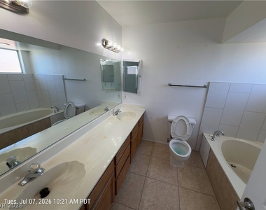 1416 Kirby Drive - Photo Thumbnail 10