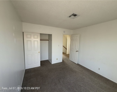 1416 Kirby Drive - Photo Thumbnail 14