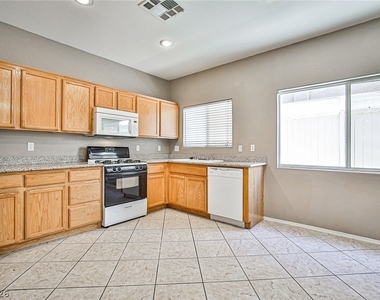 9911 Concho River Avenue - Photo Thumbnail 12