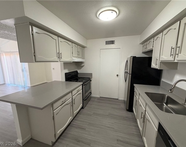 5188 Garden Lane - Photo Thumbnail 15
