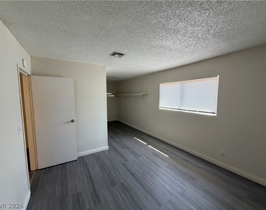 5188 Garden Lane - Photo Thumbnail 30