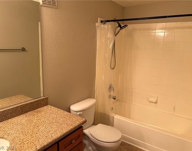 4400 S Jones Boulevard - Photo Thumbnail 6