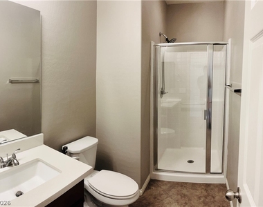 4623 Roger River Avenue - Photo Thumbnail 12
