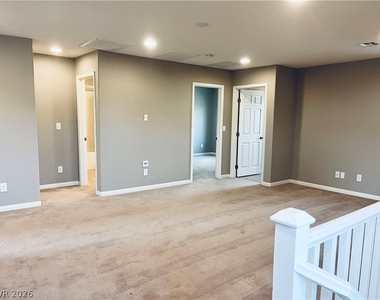 4623 Roger River Avenue - Photo Thumbnail 14