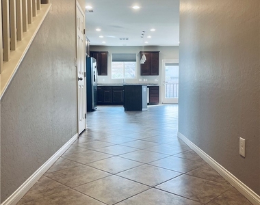 4623 Roger River Avenue - Photo Thumbnail 3