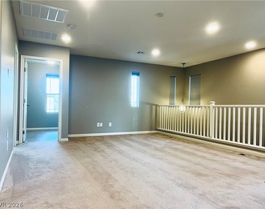 4623 Roger River Avenue - Photo Thumbnail 15