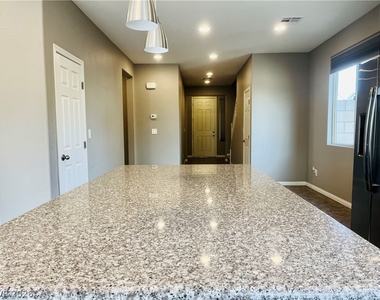 4623 Roger River Avenue - Photo Thumbnail 6