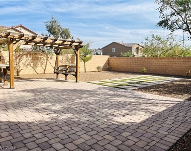 4623 Roger River Avenue - Photo Thumbnail 10
