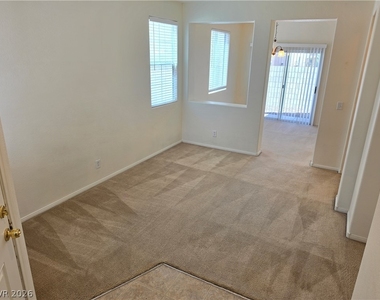 1330 Willow Village Avenue - Photo Thumbnail 1