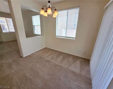 1330 Willow Village Avenue - Photo Thumbnail 3