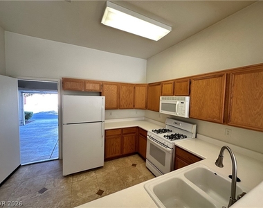 9044 Kimo Street - Photo Thumbnail 11