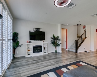 3496 Calentina Avenue - Photo Thumbnail 35