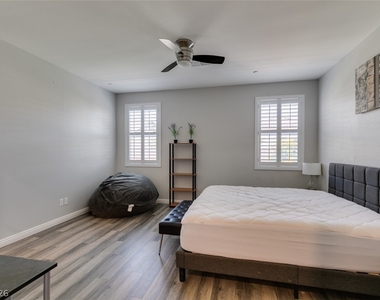 3496 Calentina Avenue - Photo Thumbnail 61