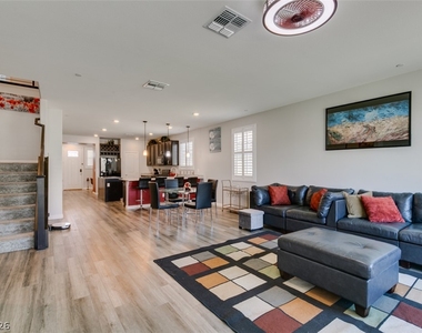3496 Calentina Avenue - Photo Thumbnail 26