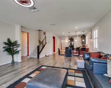 3496 Calentina Avenue - Photo Thumbnail 32