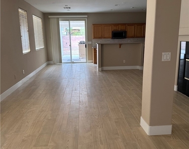7595 Paso Robles Avenue - Photo Thumbnail 3