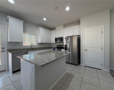 5814 Steinbeck Valley Street - Photo Thumbnail 8