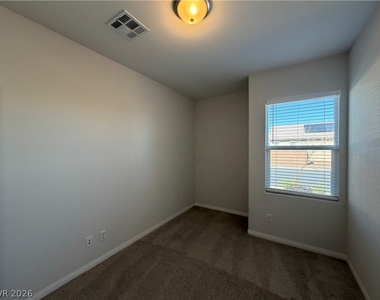 5814 Steinbeck Valley Street - Photo Thumbnail 4