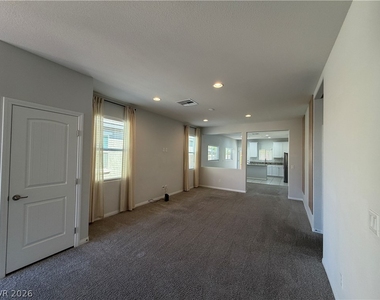 5814 Steinbeck Valley Street - Photo Thumbnail 2