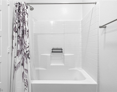 3630 Portici Lane - Photo Thumbnail 12