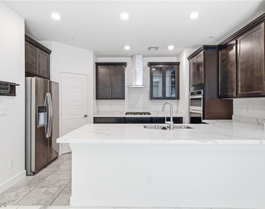 3630 Portici Lane - Photo Thumbnail 6