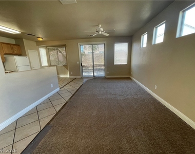 5947 Silver Trace Court - Photo Thumbnail 3