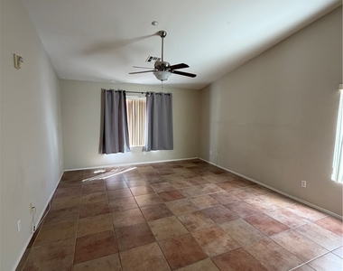 487 Pearberry Avenue - Photo Thumbnail 6