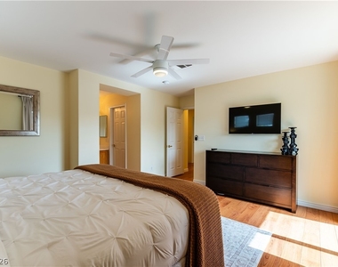 628 Chase Tree Street - Photo Thumbnail 15