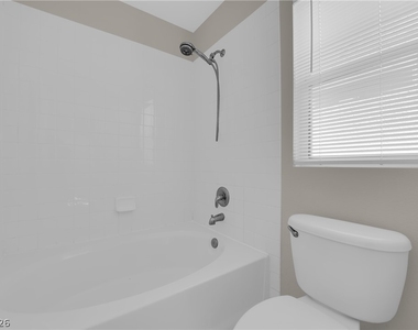 8273 Golden Flowers Street - Photo Thumbnail 16