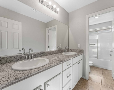 2611 Infinity Bay Court - Photo Thumbnail 13