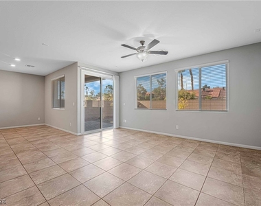 2611 Infinity Bay Court - Photo Thumbnail 5